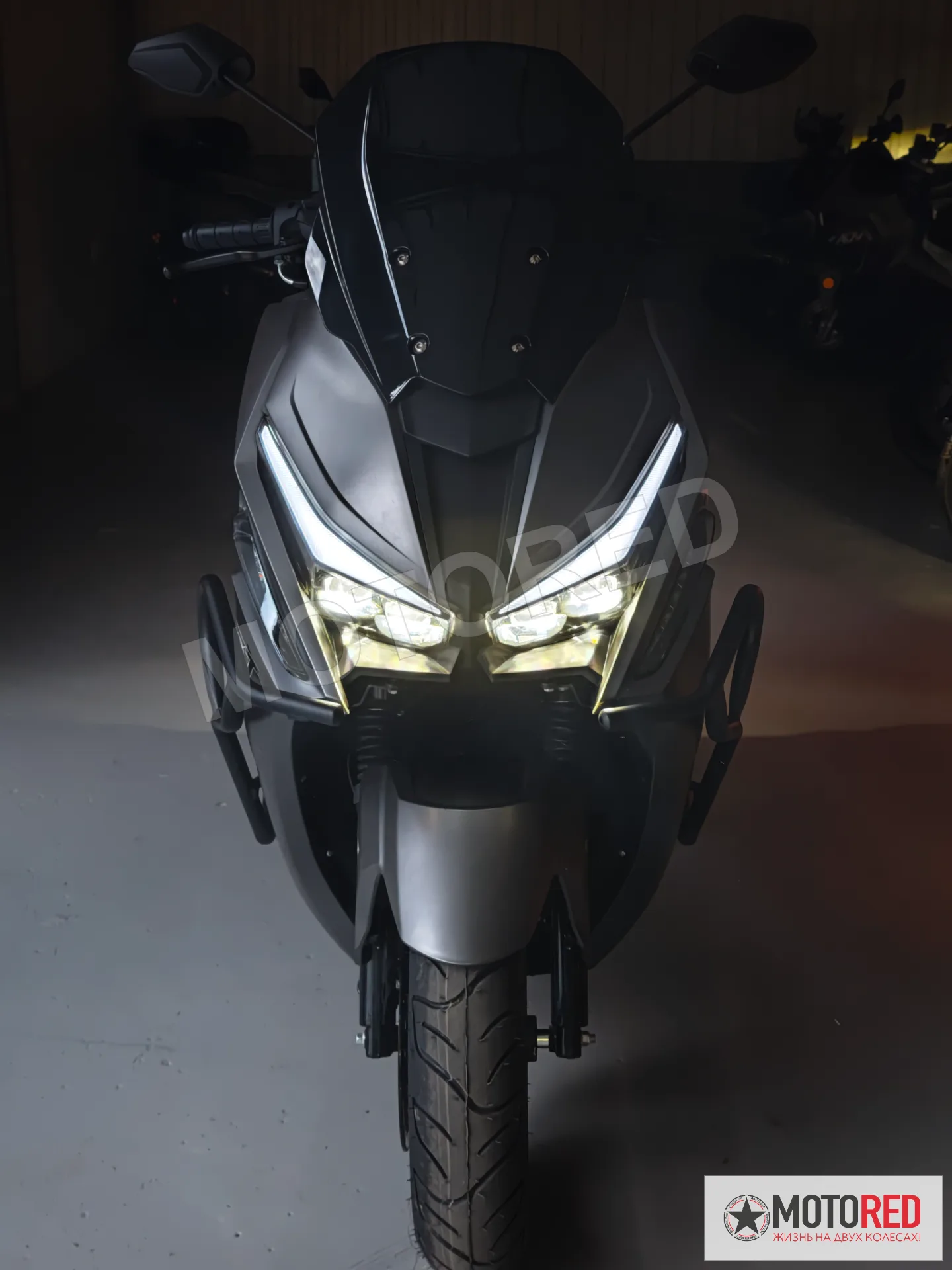 N-MAX 3 180сс EFI — живое фото
